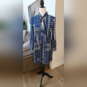 Zara xs blue floral patterns dress